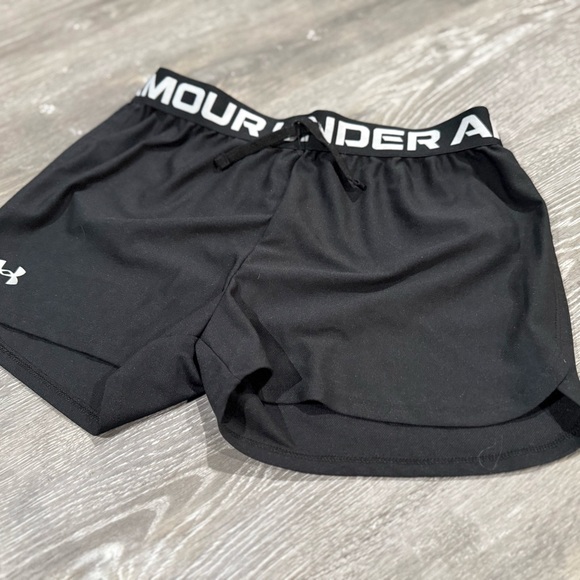 Under Armour Pants - Under Armour Youth Athletic Black Shorts